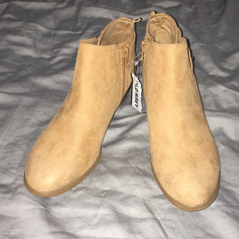 Ankle booties